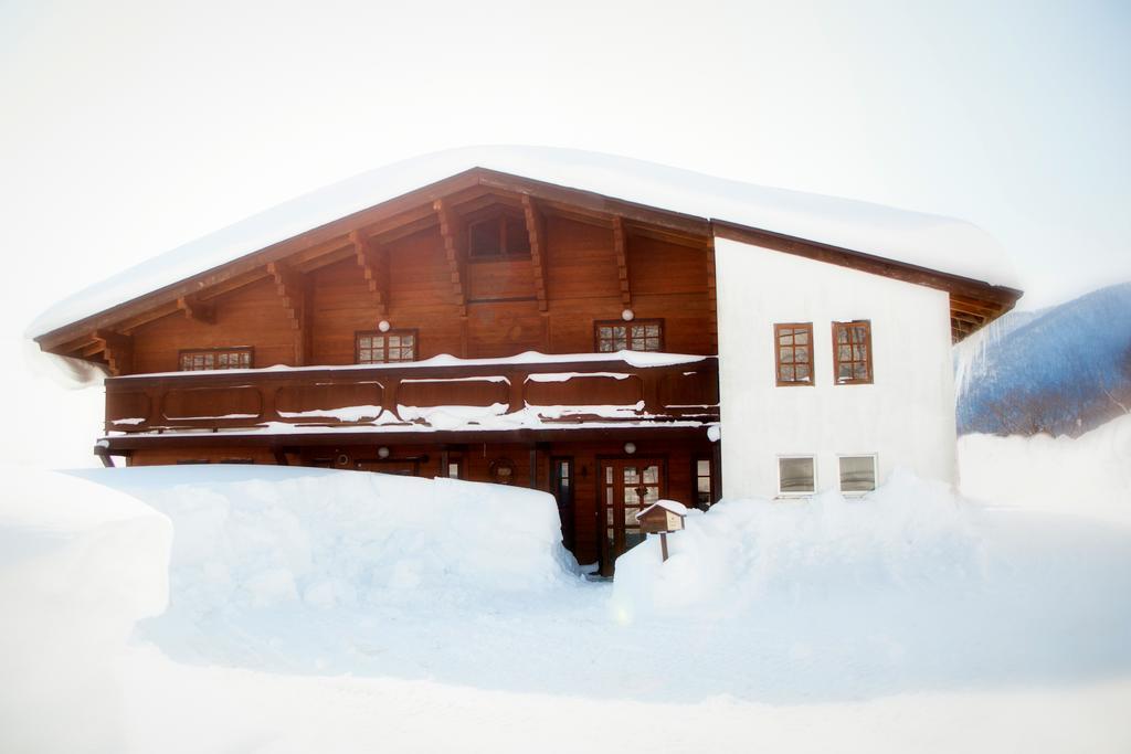 Hotel Snowball Chalet At Madarao Mountain Iiyama Esterno foto
